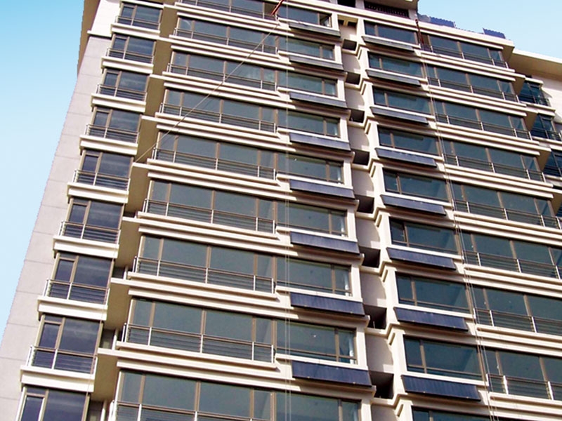 陽臺分體壁掛太陽能熱水工程案例